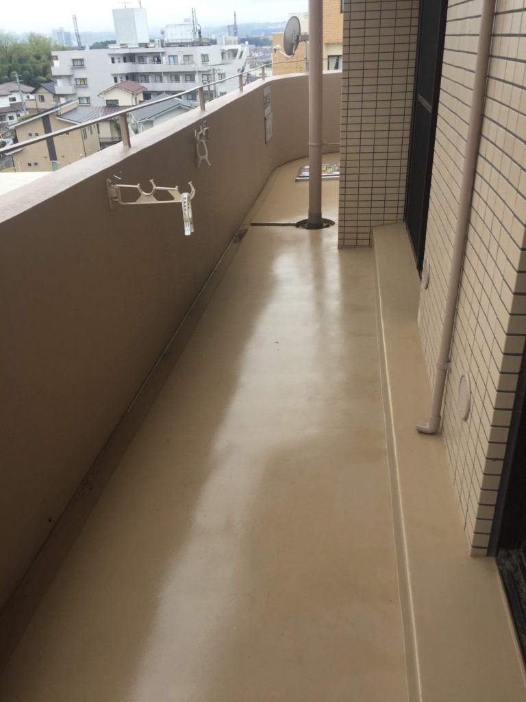 ベランダ掃除の方法 洗剤不要のプチ大掃除 山崎由香のhappy Lifeブログ ベランダ掃除の方法 洗剤不要のプチ大掃除 山崎由香のhappy Lifeブログ