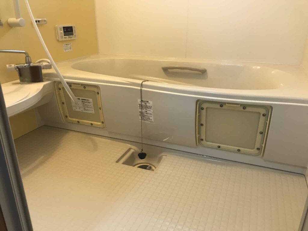 お風呂のピンクぬめり掃除【箕面市】梅雨前に簡単キレイにする方法